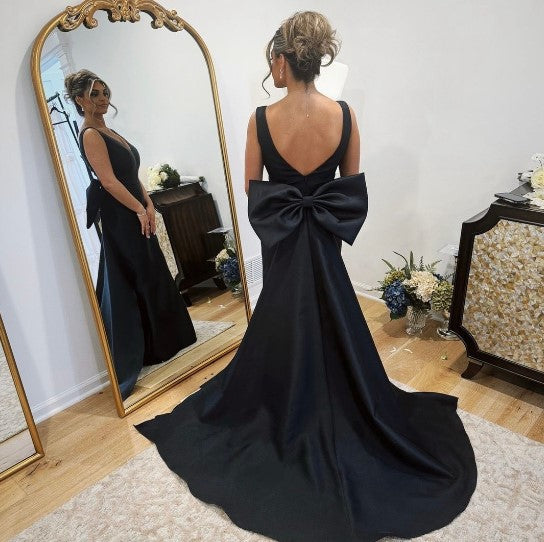 Evening Wear Dress Code: How to Choose the Perfect Evening Gown Bari Jay Evening Wear Dress Code: How to Choose the Perfect Evening Gown Bari Jay